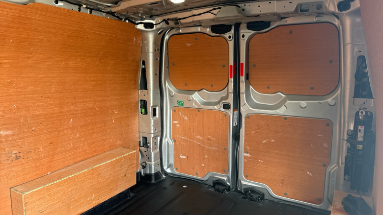 Ford Transit Custom 300 L1 Diesel Fwd 2.0 EcoBlue 136ps H1 Van Limited